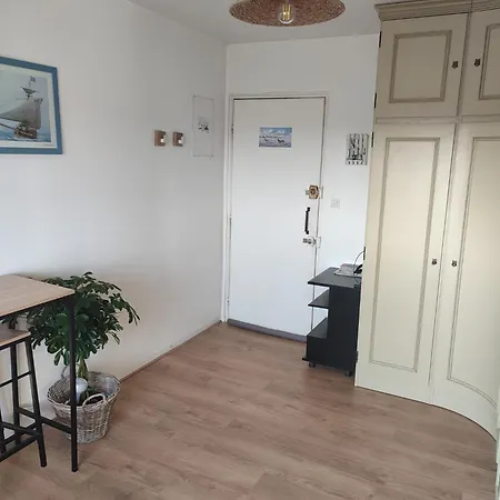 Apartamento Cabourg, Cosy Situé Dans Résidence Au Bord De Mer, Collé A La Promenade Marcel Proust